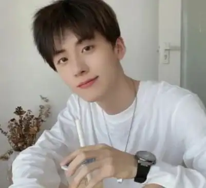 一眼就很喜欢的简单舒心男生昵称很有内涵的好听男生网名