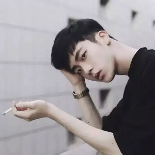 都开学了你还没有头像,不可能你永远是我心头的白月光