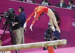 体操冠军在赛场上表情浮夸,退役后成美妆博主,今27岁仍单身