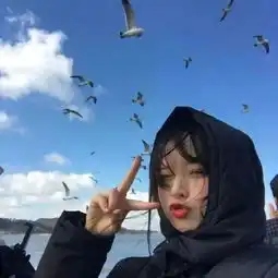 头像以后我会珍惜身边的每一个人但不会在挽留任何人
