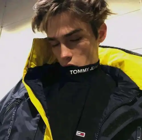 高级感的欧美男生头像西