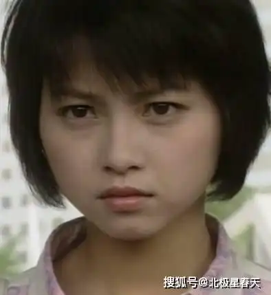 24岁出道成名,父亲二婚前后生17个孩子,今53和男友相恋20年恐婚
