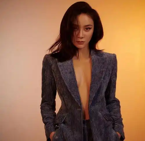 袁姗姗真空上阵,女神霸气侧漏,看完你有什么想法