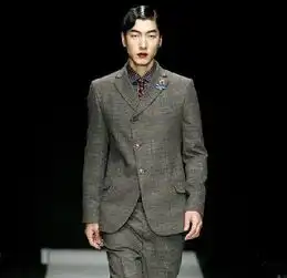有一种男人,他们五官丑,但你看他们却越看越顺眼