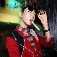 求男生抽烟头像
