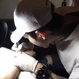 男生真实生活照头像图片