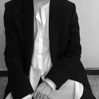 男生头像成熟稳重西装高