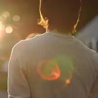离别伤感的意境唯美qq男生头像