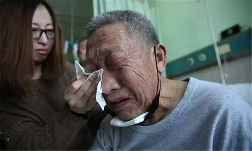 有这3个特征的老人,晚年大多没有子女孝顺,如今再后悔也来不及