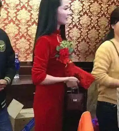 抖音最美丈母娘爆红,当看到正脸的那刻,成了男人的梦想