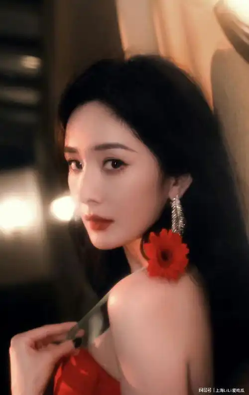 微博之夜明星造型图杨颖黑天鹅杨幂红玫瑰刘亦菲孔雀公主最绝