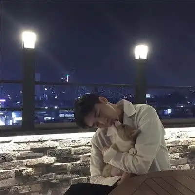 真实男生头像高清主动