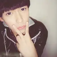 25岁单身男孩微信头像