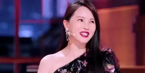 伊能静反客为主,话痨模式停不下来,汪涵却能让她闭嘴