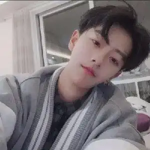 男生头像简单干净高清婚