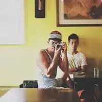 放手是一种无奈的绝望痛彻心扉个性男生头像2