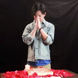 男生邪恶笑容头像男人