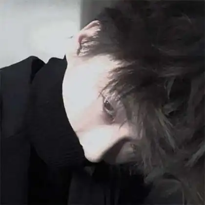 男生头像伤感的真人男生