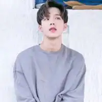 适合高冷男生头像发型