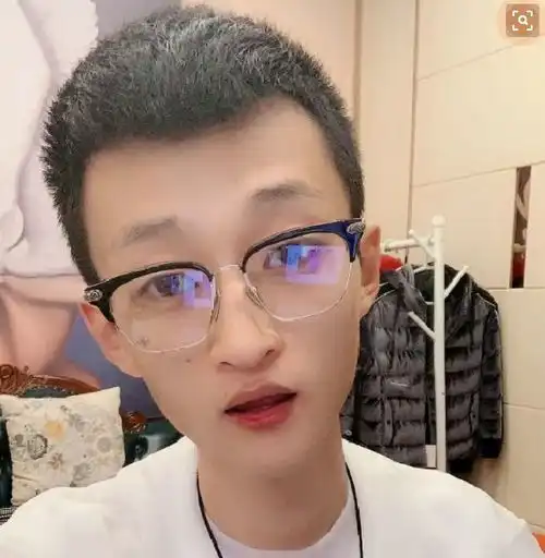 道徒透露天道监y生活过得特别好安若安若溪新欢男友曝光,甜蜜亲吻辛巴赔钱卖货被揭穿,越赔越有钱辛巴现身老家娱乐场所