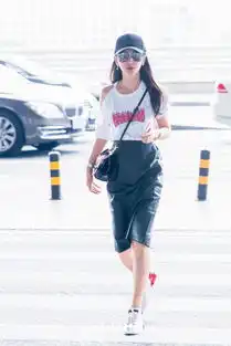 海量白底印花美t任你选基础款真百搭穿的好分分钟变女神